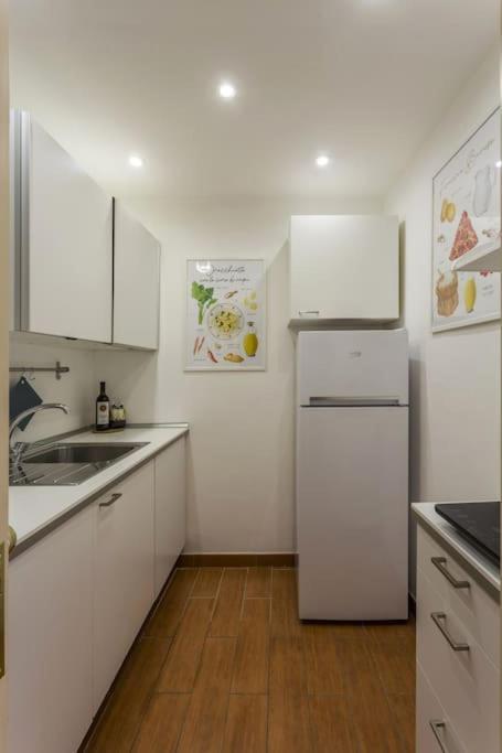 Dimora Donna Vittoria Apartment บารี ภายนอก รูปภาพ